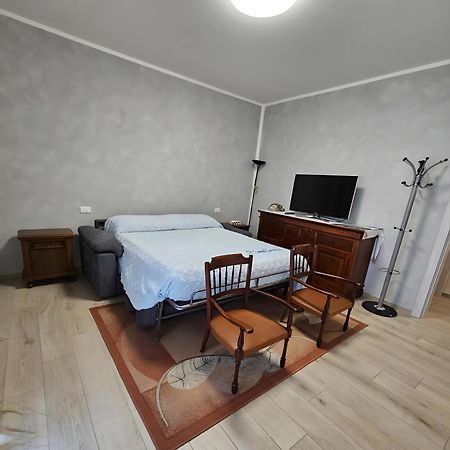 Casa Tovini Apartment Пизоние Екстериор снимка