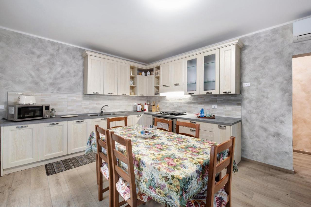 Casa Tovini Apartment Пизоние Екстериор снимка